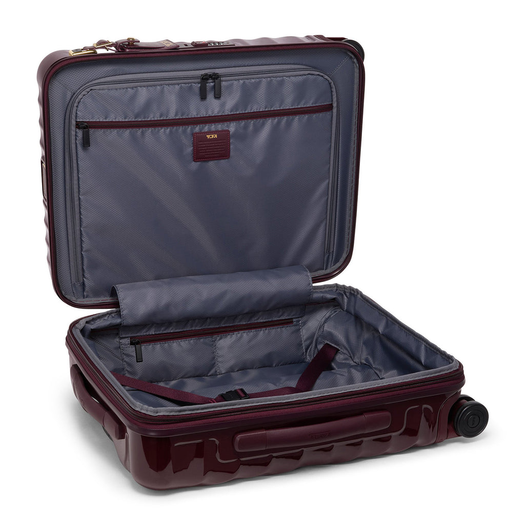 19 Degree Continental Expandable 4 Wheel Carry-On