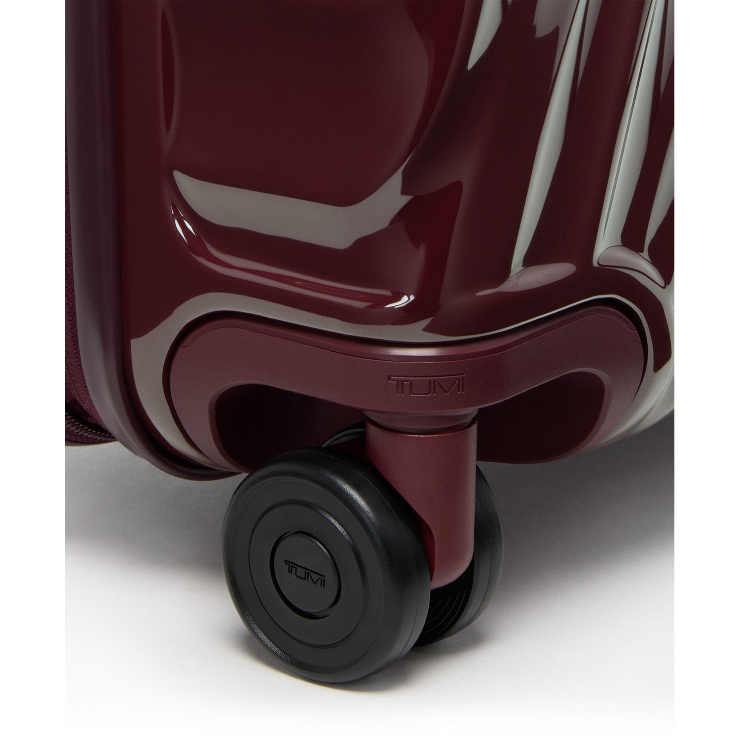 19 Degree Continental Expandable 4 Wheel Carry-On