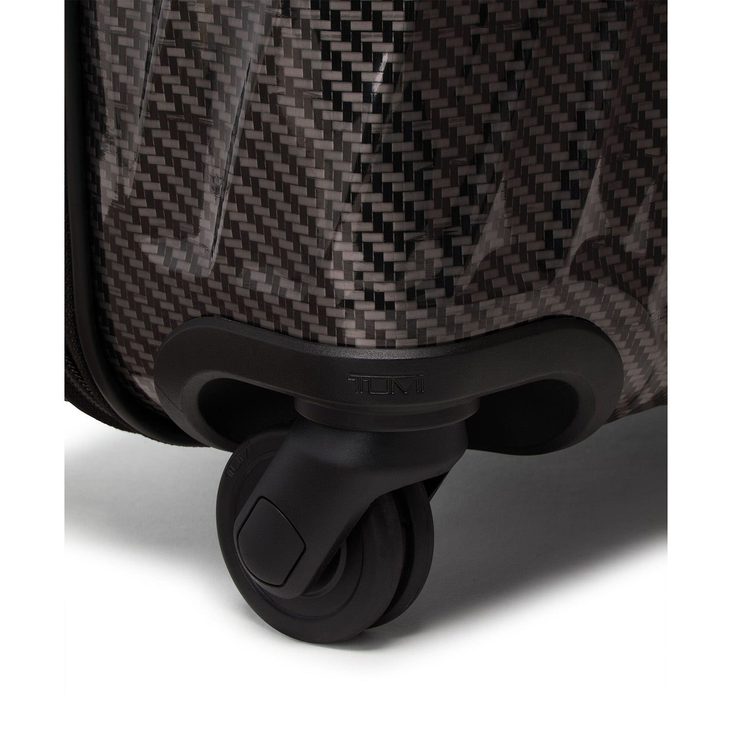 19 Degree Lite Continental Carry-On