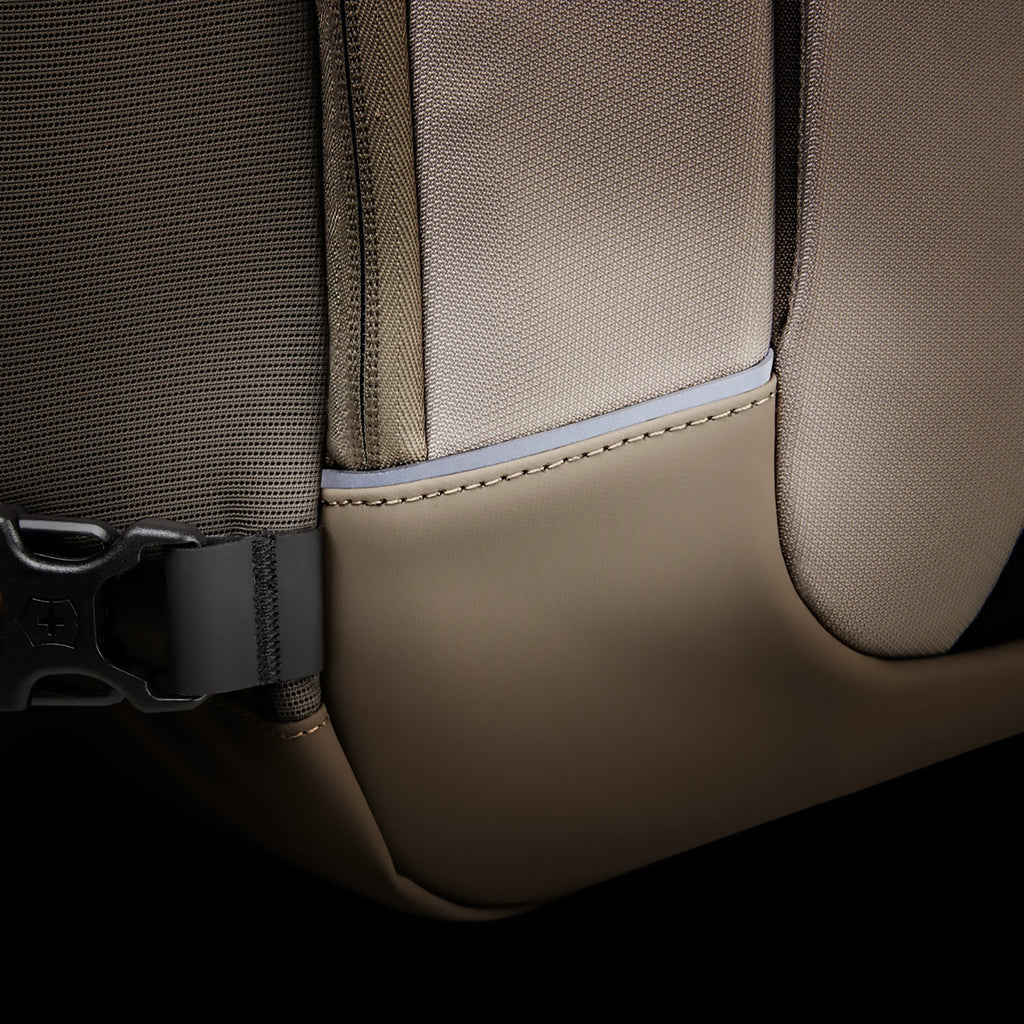 Altmont Modern City Daypack