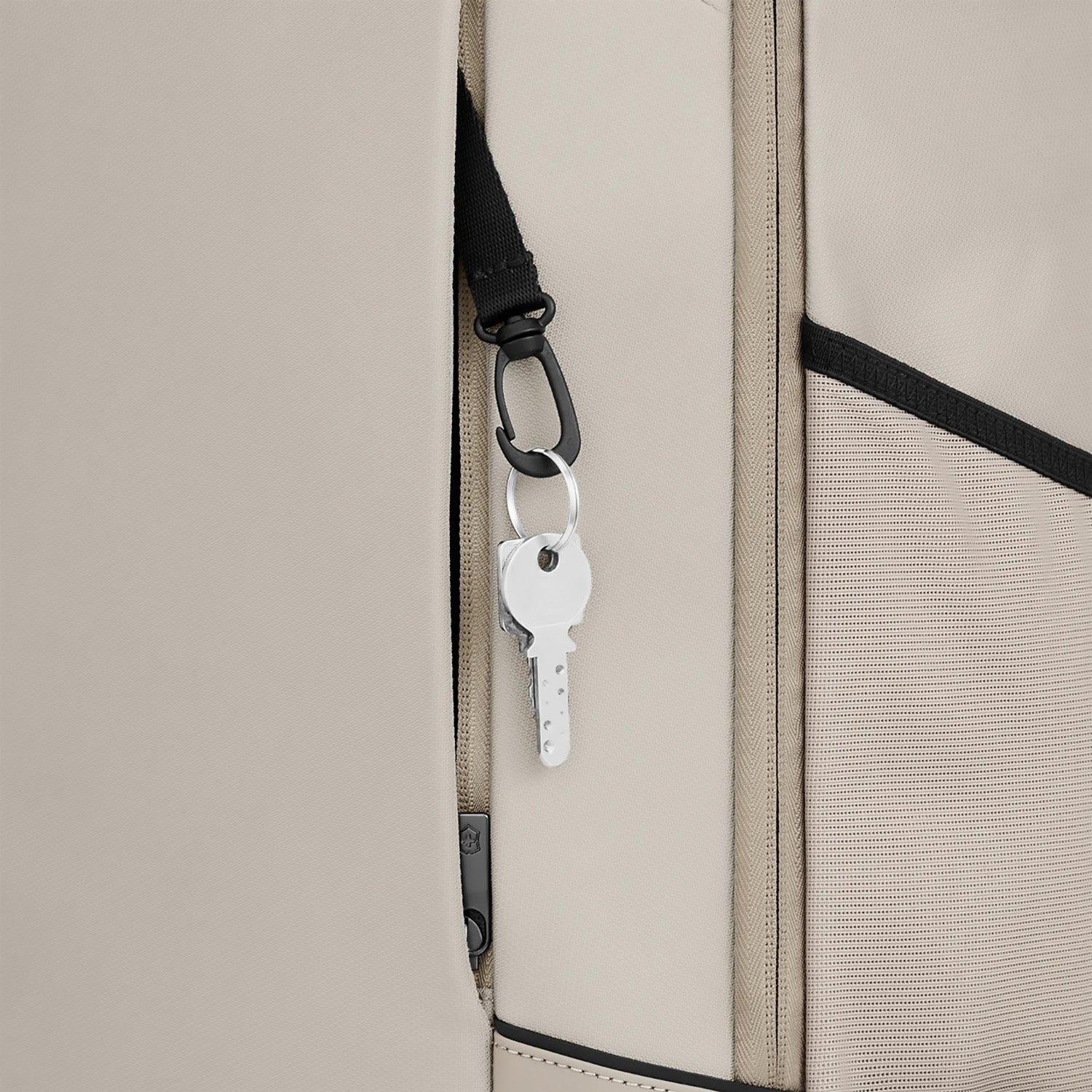 Altmont Modern Compact Backpack