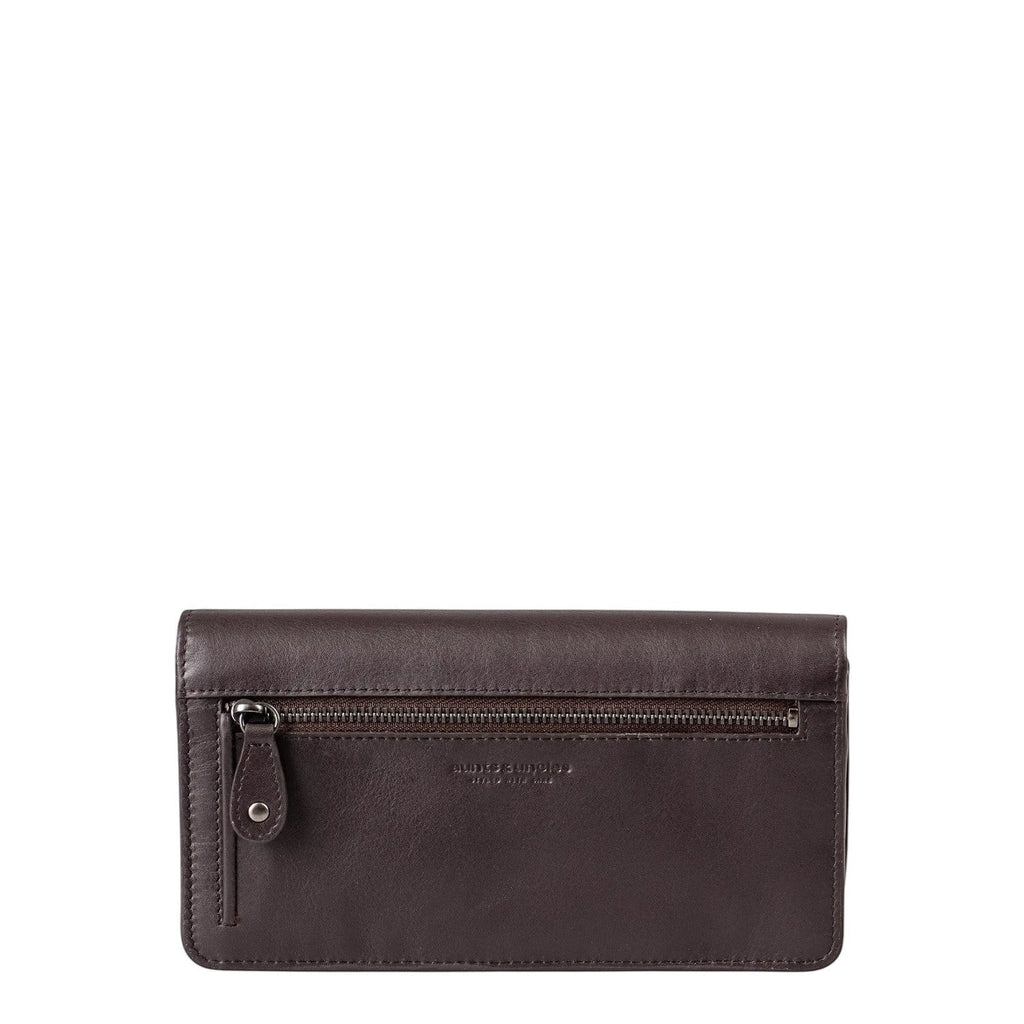 Lieblingstasche Bay dark brown leather wallet with a back zippered pocket and embossed logo detail.