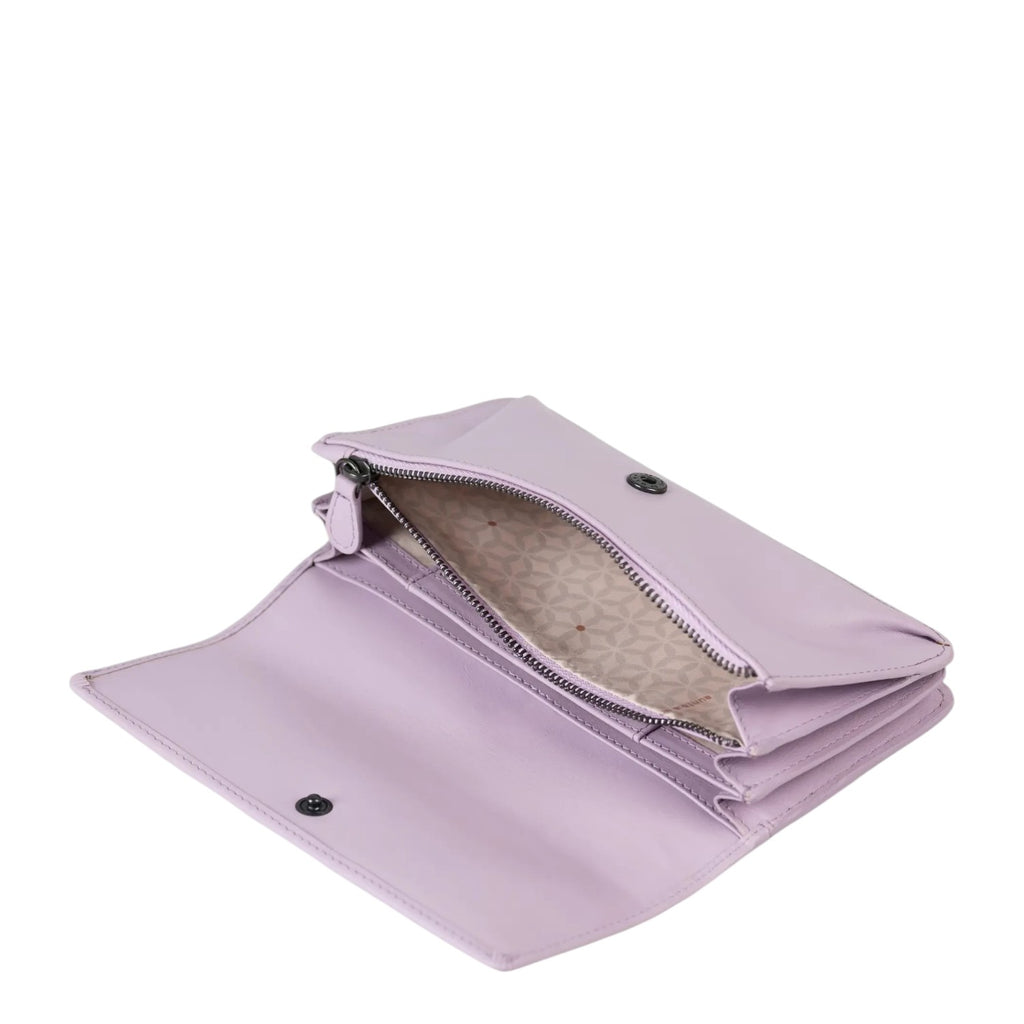Lieblingstasche Bay lavender leather wallet with open flap, multiple compartments, and patterned interior lining.