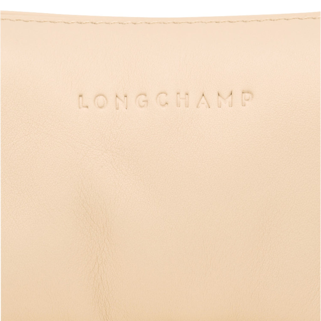 Lieblingstasche Looong Schultertasche S in beige leather with embossed Longchamp logo detail