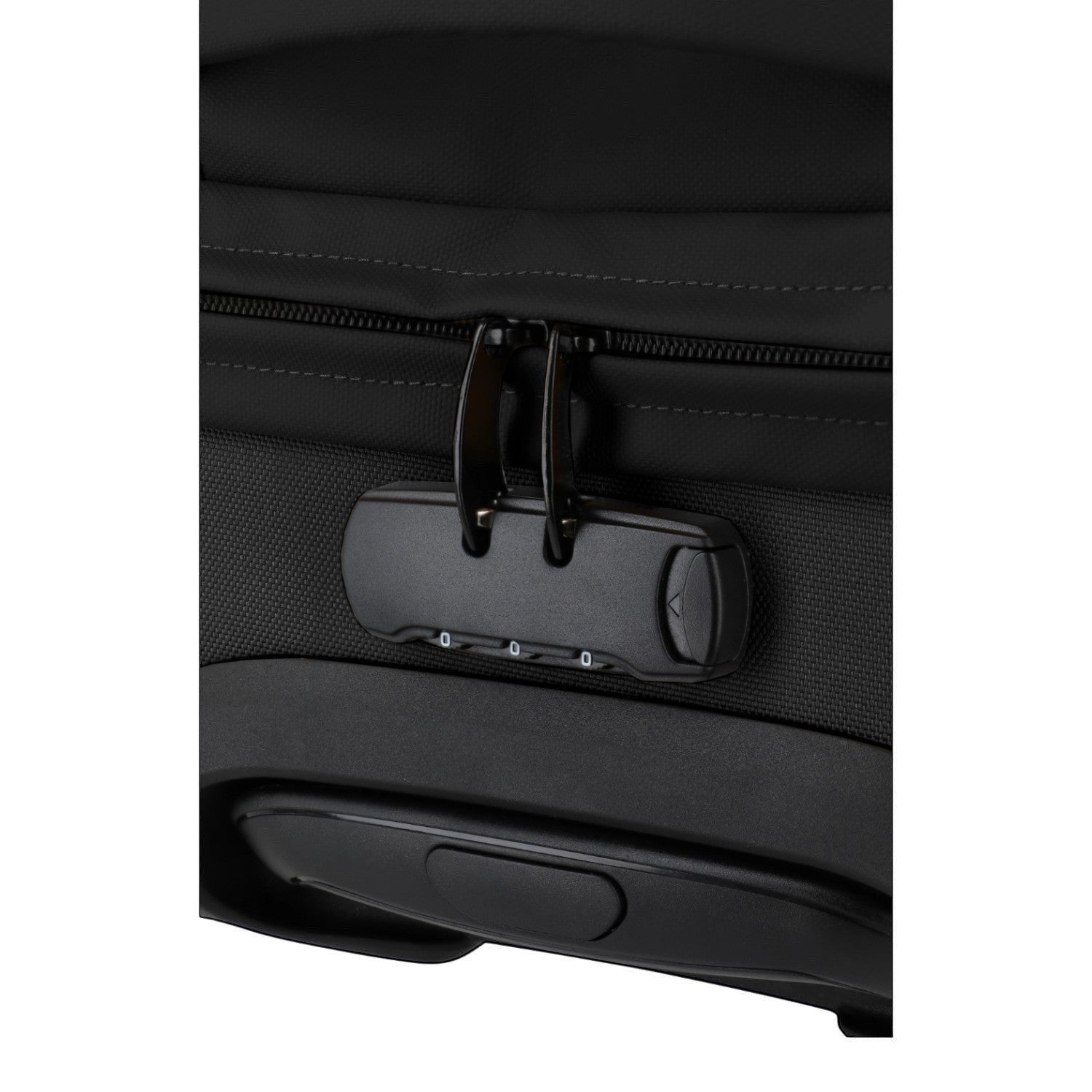 Lieblingstasche BOLONIA M black travel bag with integrated combination lock and sturdy handle.