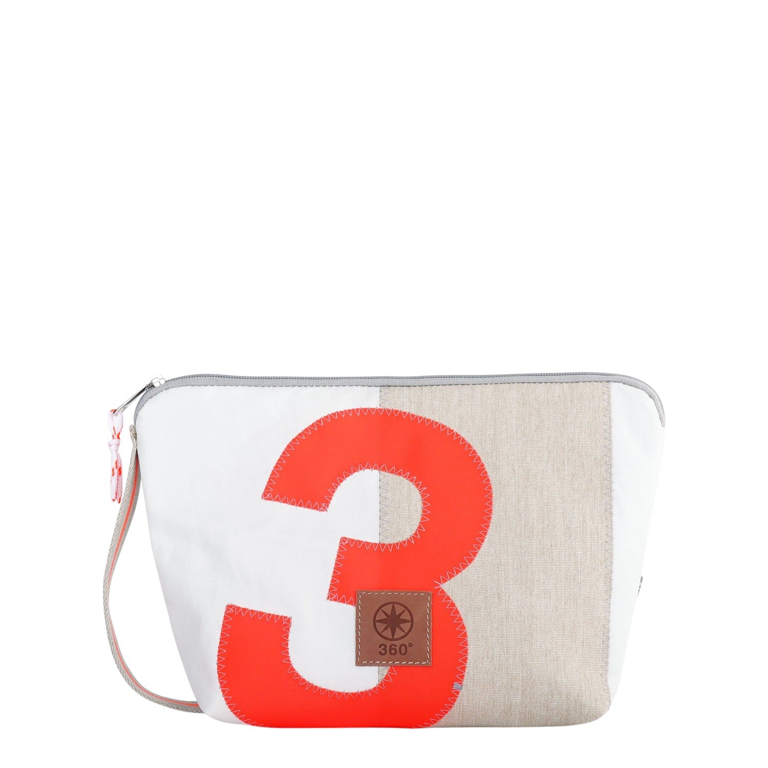 Lieblingstasche Brise cosmetic bag made from recycled sailcloth with a large red number 3 and brown leather logo patch