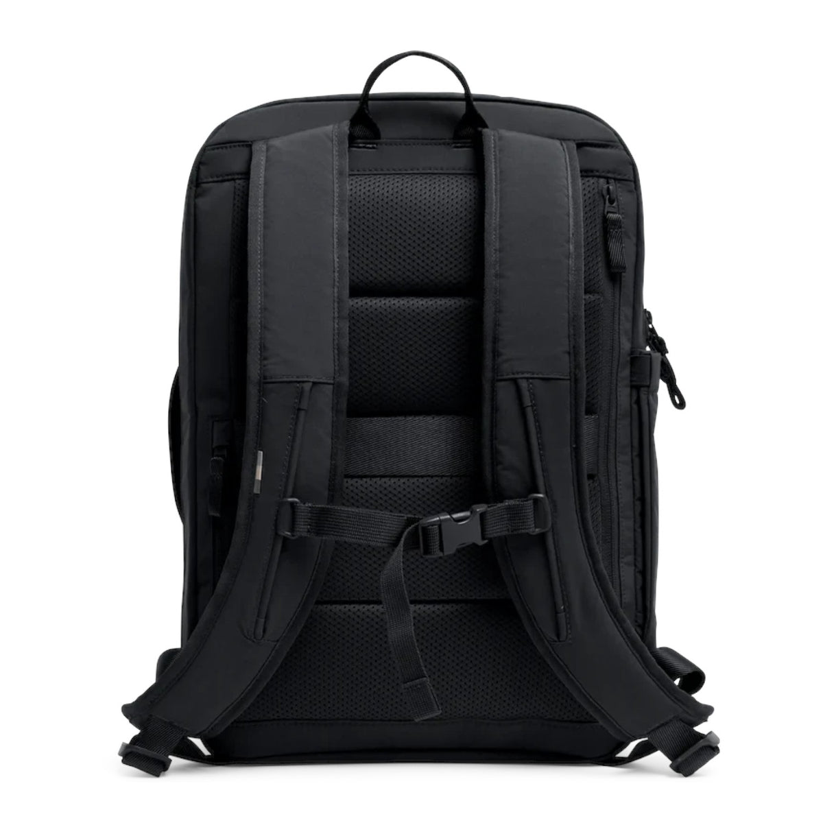 Lieblingstasche Commuter Pack in black featuring padded shoulder straps, breathable mesh back panel, and chest strap.