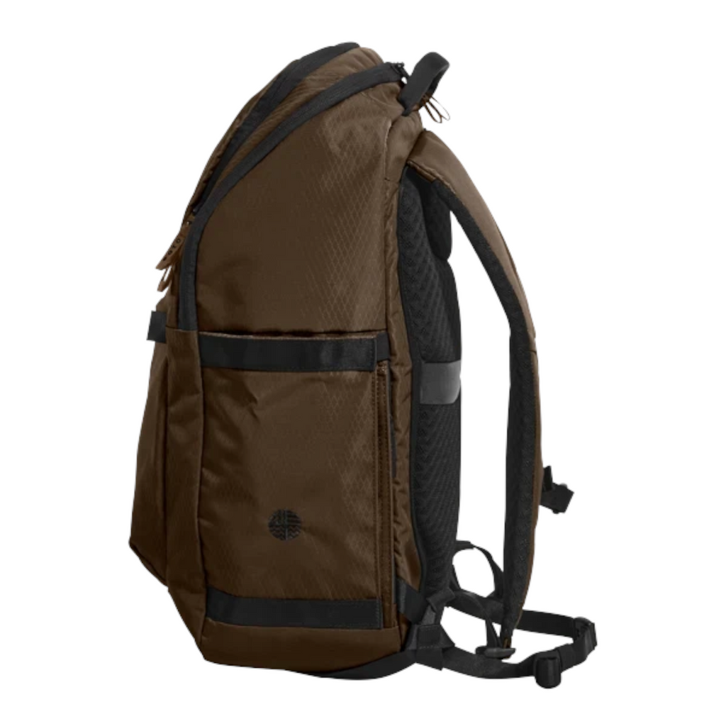 Lieblingstasche Easy27 brown recycled material daypack with laptop compartment and padded straps, side view