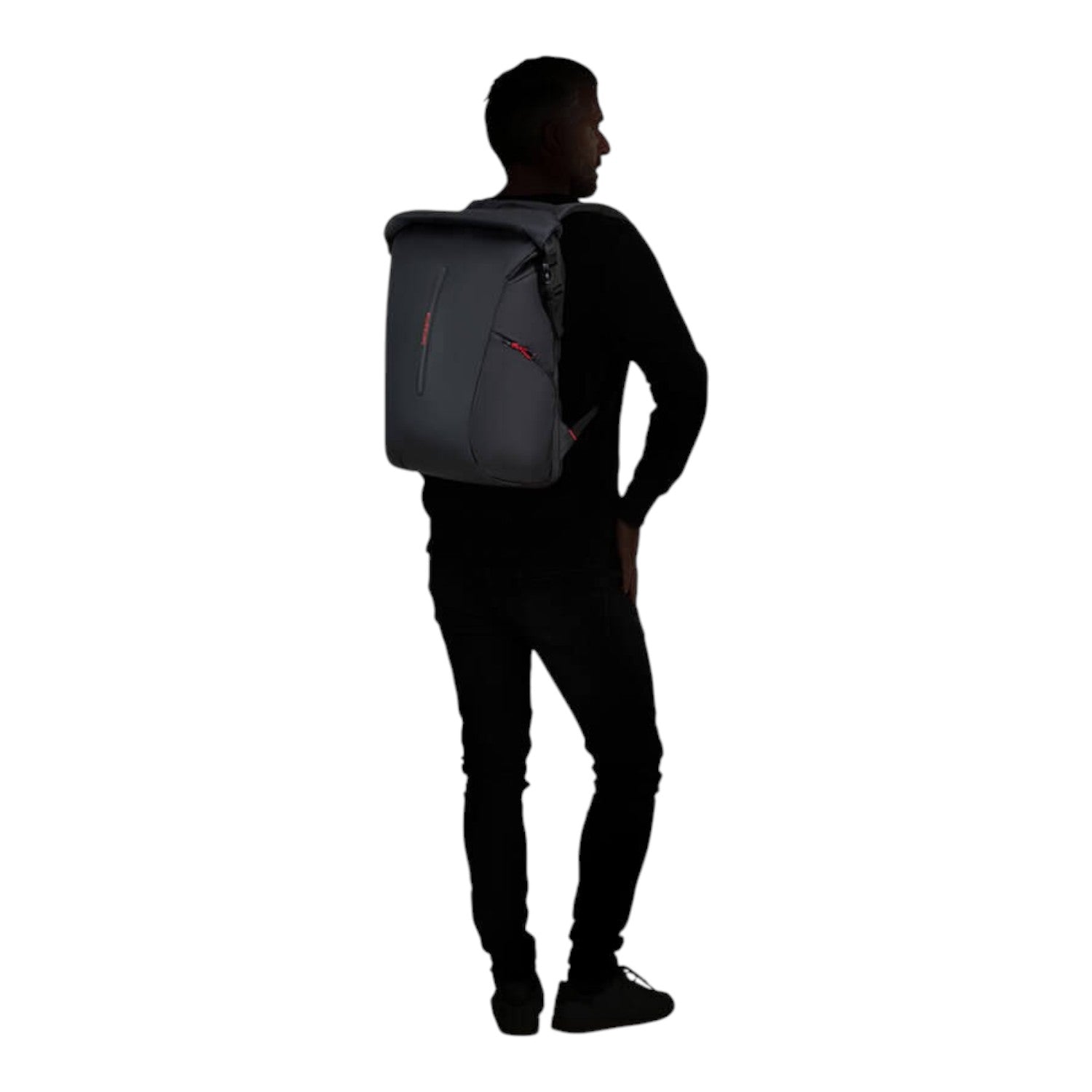 Lieblingstasche Ecodiver Rolltop Backpack L, black, with red accents, worn by a man.