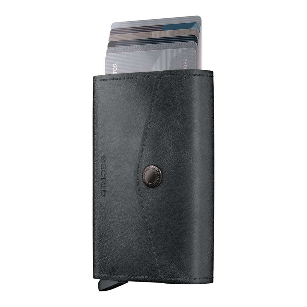 Lieblingstasche Envelope Vintage black leather card holder with snap button closure and credit cards inserted