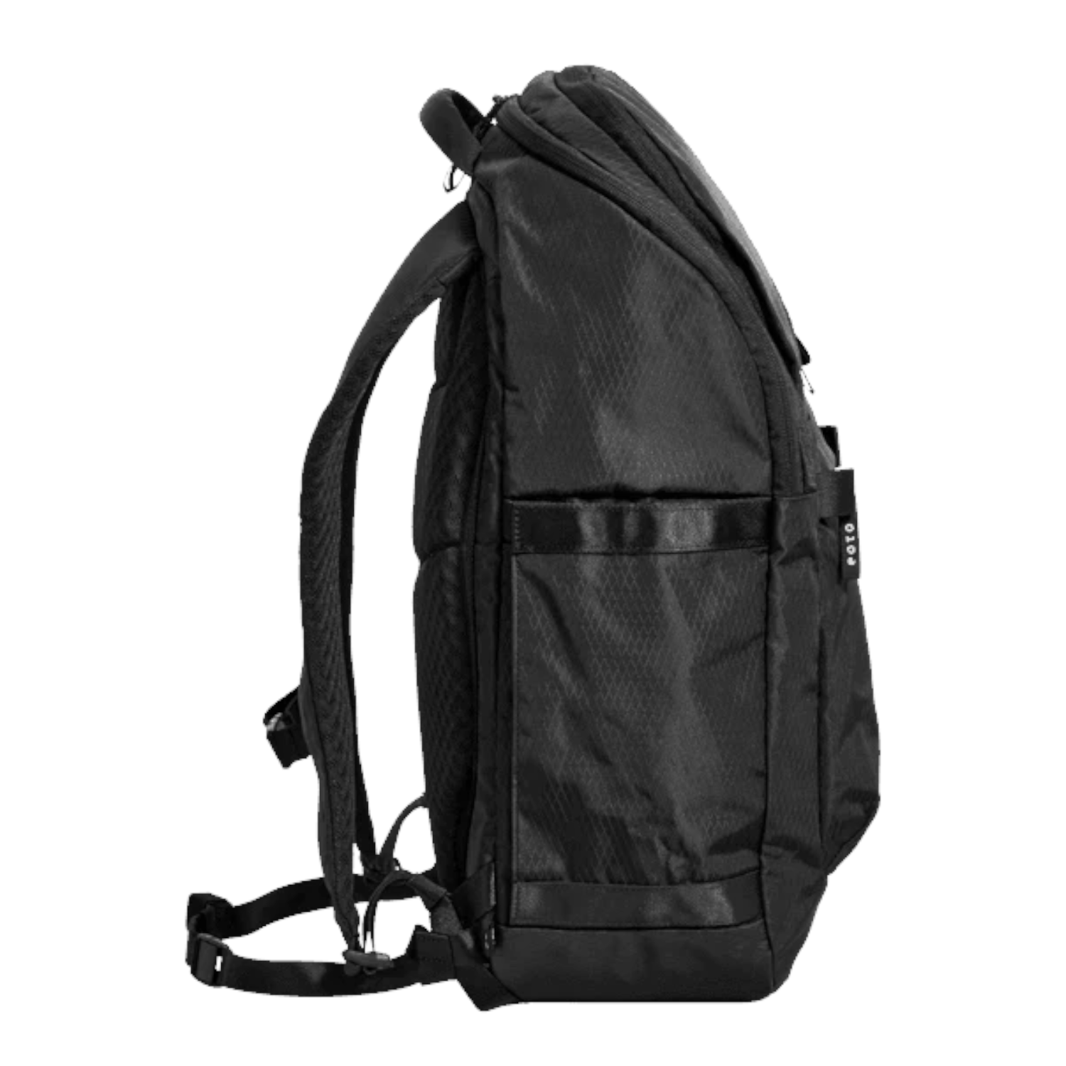 Lieblingstasche eoto Easy27 black 27L everyday backpack with side view showing padded straps and water-resistant fabric