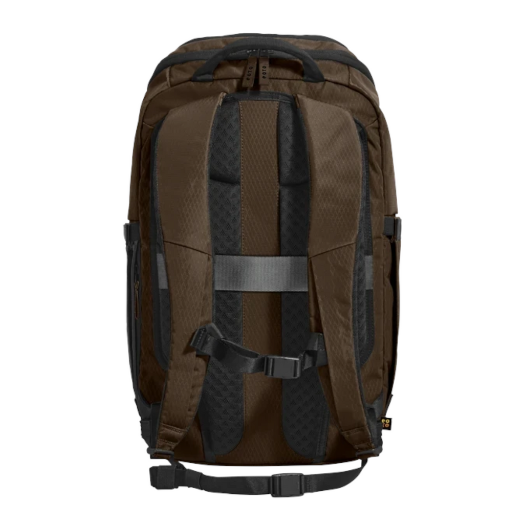 Lieblingstasche eoto Easy27 brown backpack with padded shoulder straps and breathable back panel, rear view