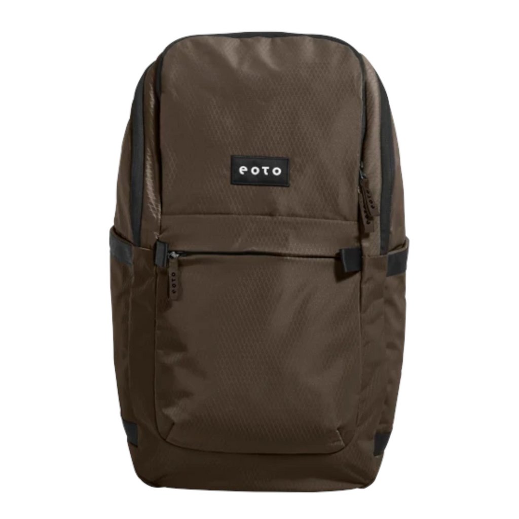 Lieblingstasche eoto Easy27 brown water-repellent recycled daypack with laptop compartment and front pocket
