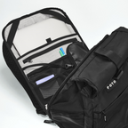 Lieblingstasche eoto Rolly32 black rolltop backpack interior with laptop compartment and organized pockets