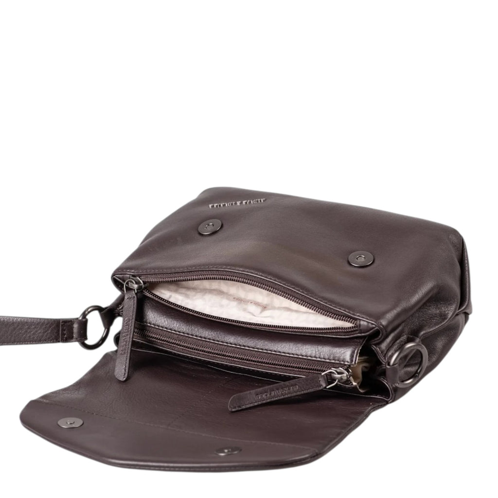 Lieblingstasche Fern dark brown leather crossbody bag with a zippered main compartment and soft interior lining