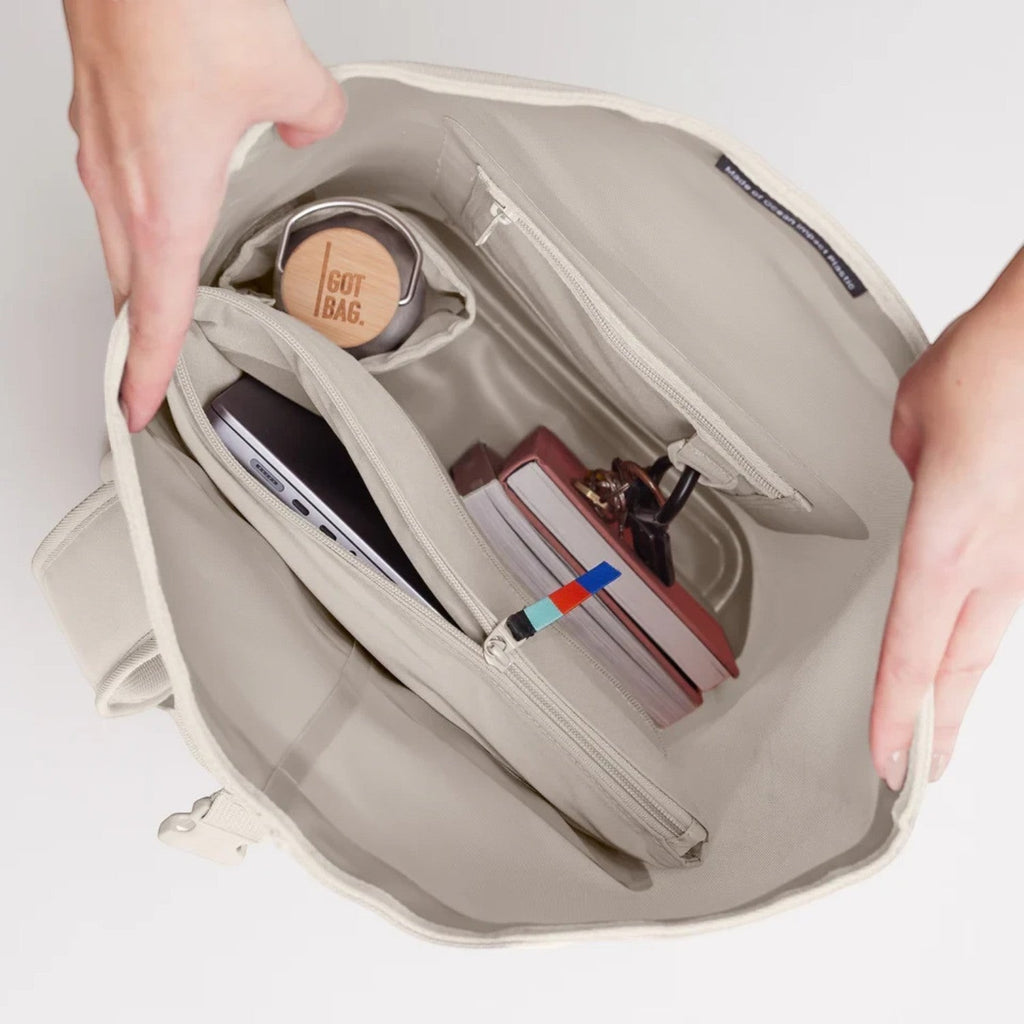 Lieblingstasche GOT BAG Rolltop 2.0 interior view showing laptop sleeve, water bottle pocket, and organized storage.