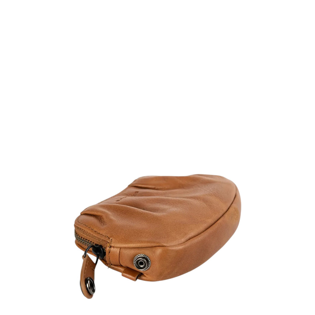 Lieblingstasche Jacy brown premium leather key case with zipper closure and compact design