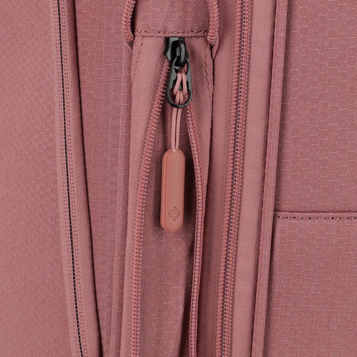 Lieblingstasche KICK OFF medium expandable trolley suitcase in dusty rose with textured fabric and zipper detail