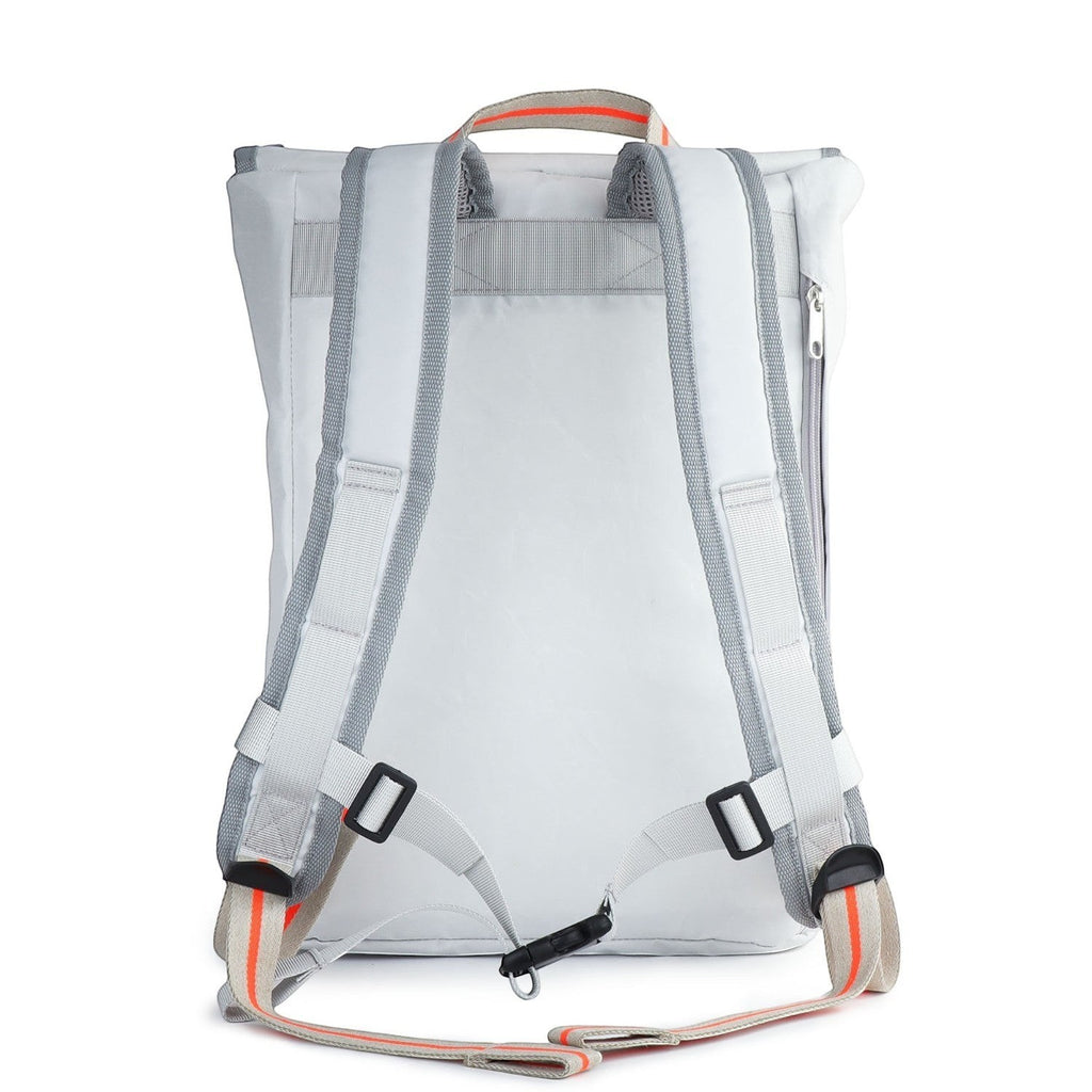 Back view of the Lieblingstasche Landgang Mini backpack in light grey with adjustable straps and orange accents.