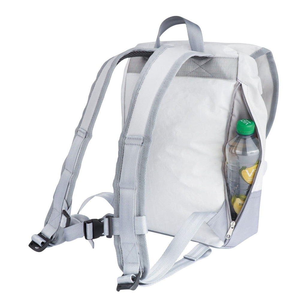 Lieblingstasche Landgang Mini backpack in white with grey straps and a side pocket holding a water bottle