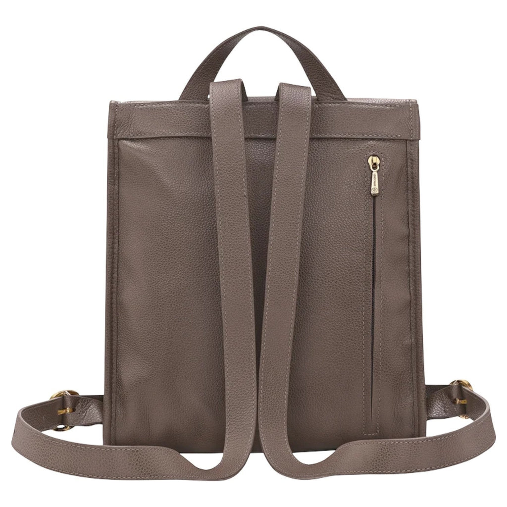 Lieblingstasche Le Foulonné Rucksack in taupe pebbled leather with adjustable straps and gold zipper pocket.