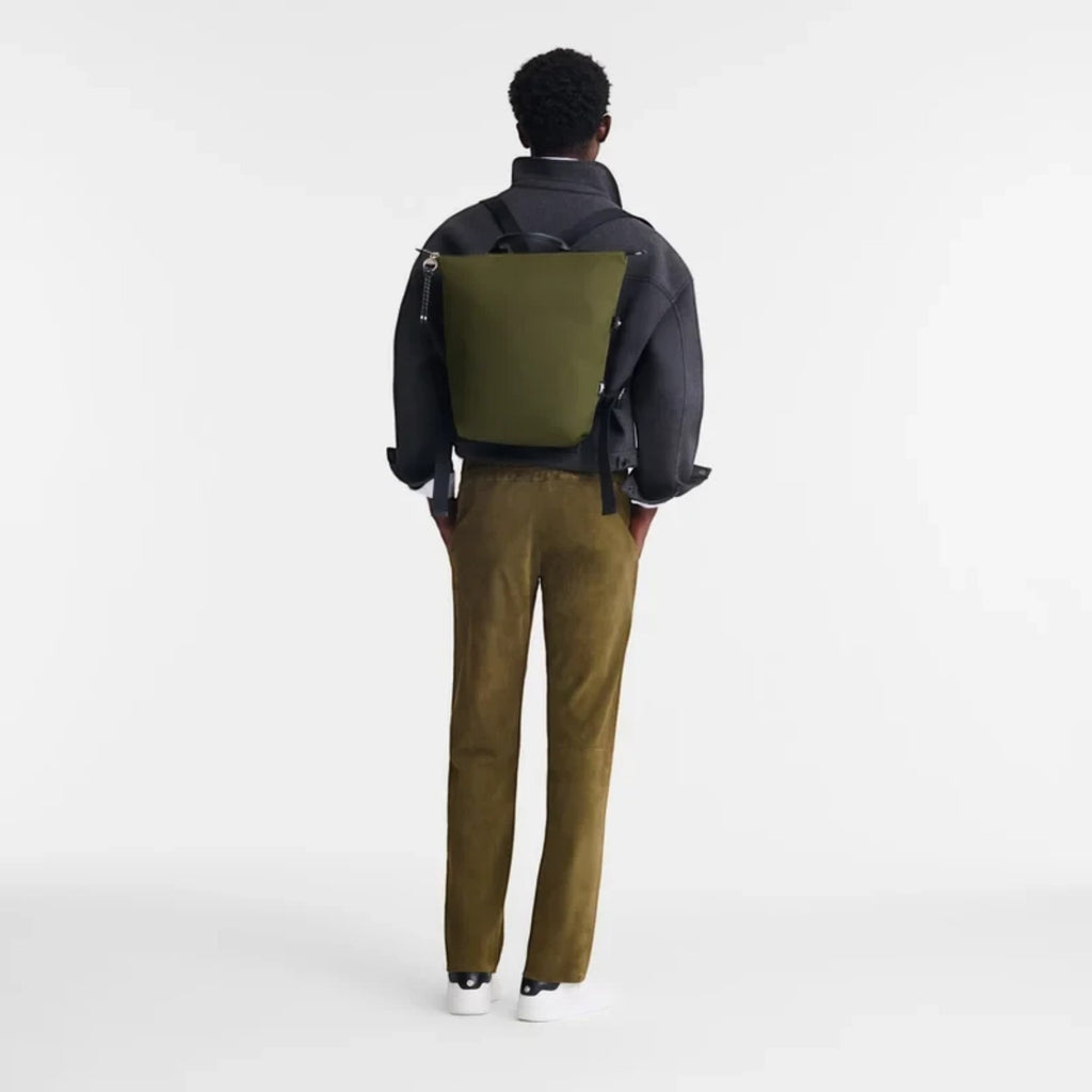 Lieblingstasche Le Pliage Energy Rucksack in olive green recycled nylon with adjustable straps. Modern, minimalist design.