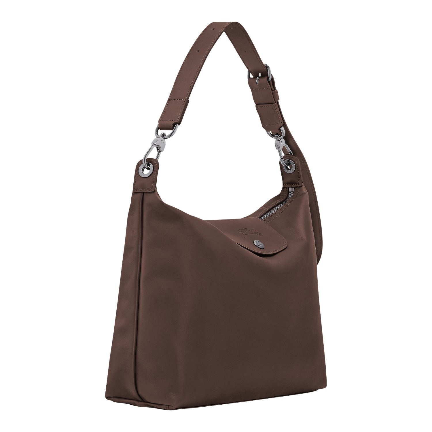 Lieblingstasche Le Pliage Xtra M shoulder bag in brown leather with silver hardware and a zip closure.