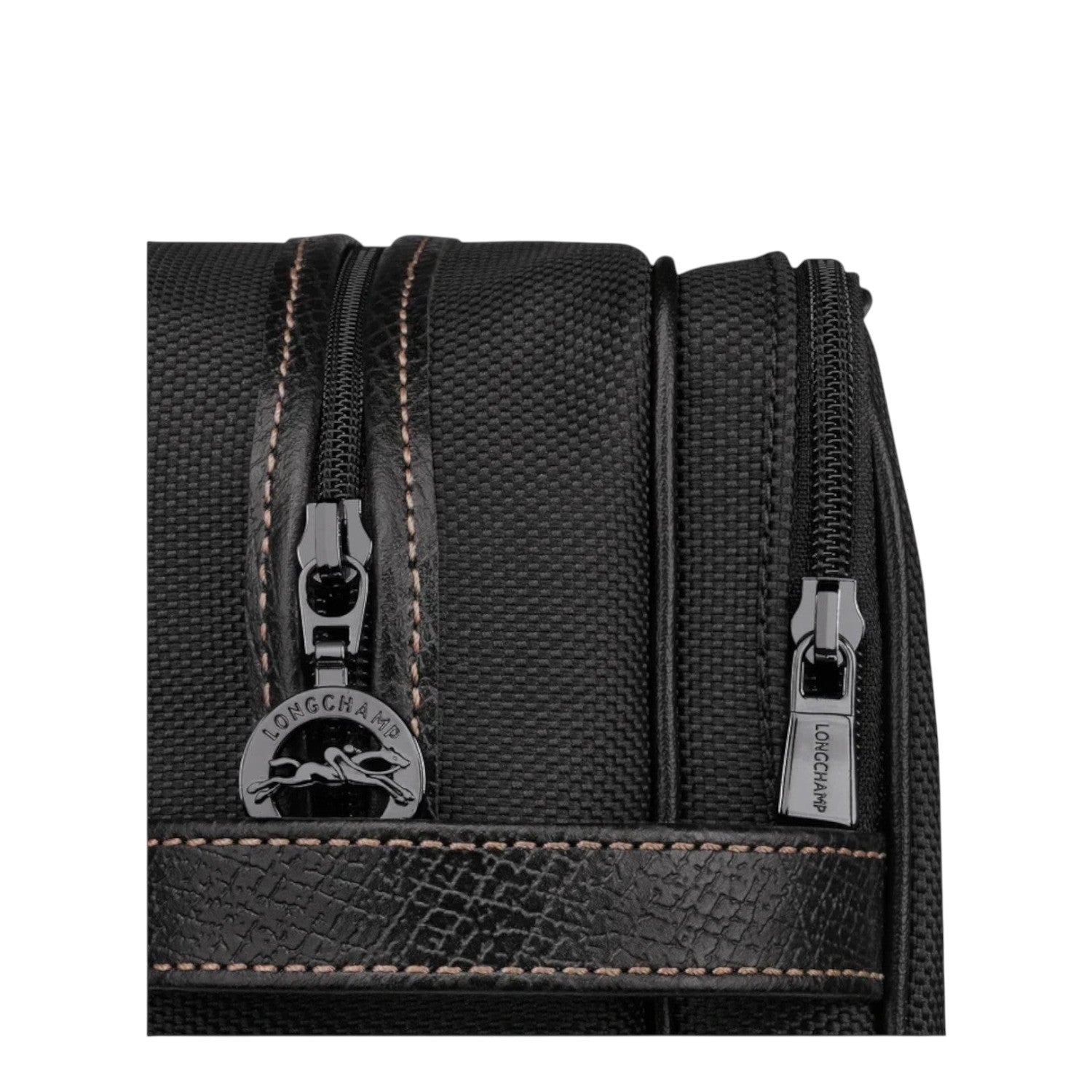 Lieblingstasche Longchamp Boxford toiletry bag in black canvas with leather trim and branded metal zipper pulls
