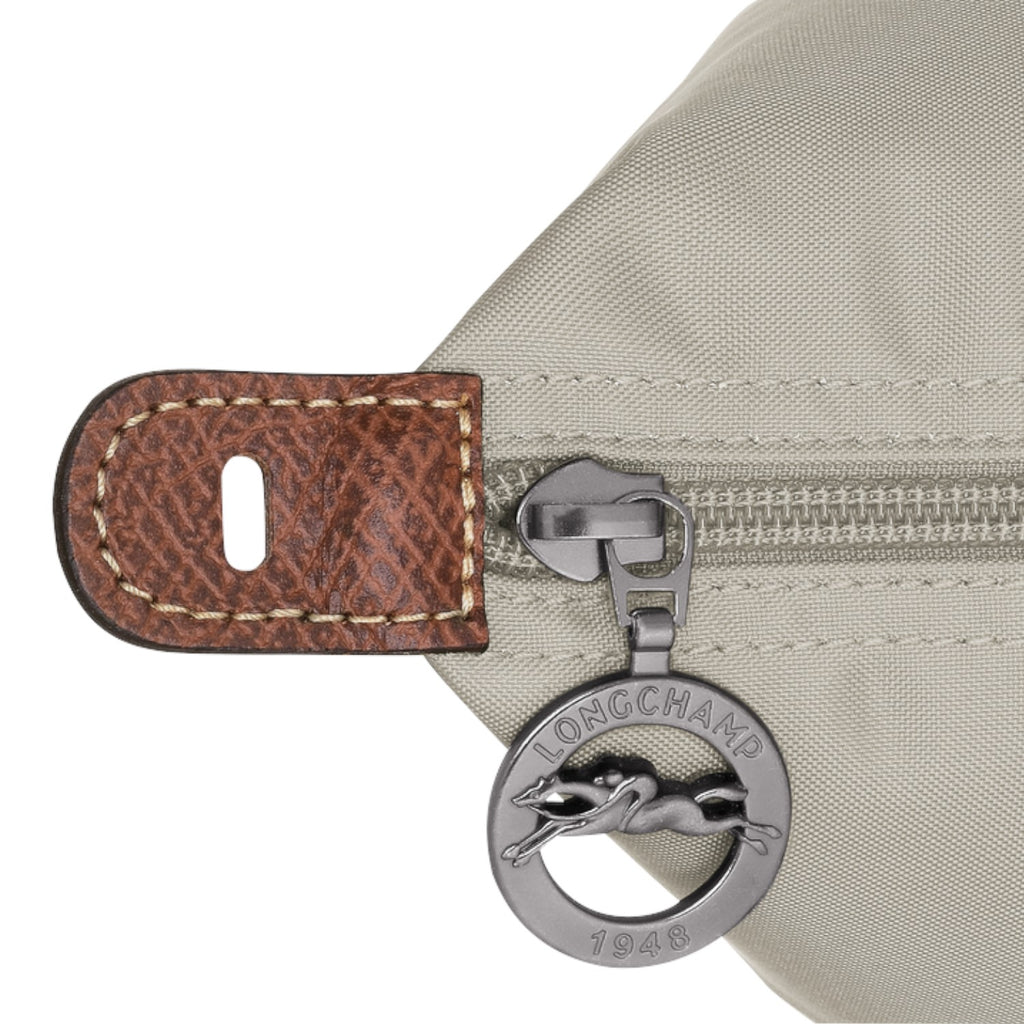 Lieblingstasche Longchamp Le Pliage XL travel bag beige nylon detail with brown leather trim and metal logo zipper