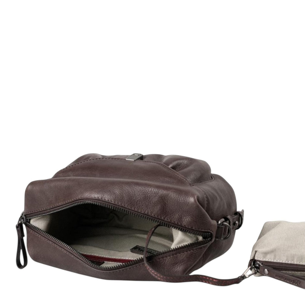 Lieblingstasche Mrs. Cannoli dark brown leather handbag with open zipper and interior lining