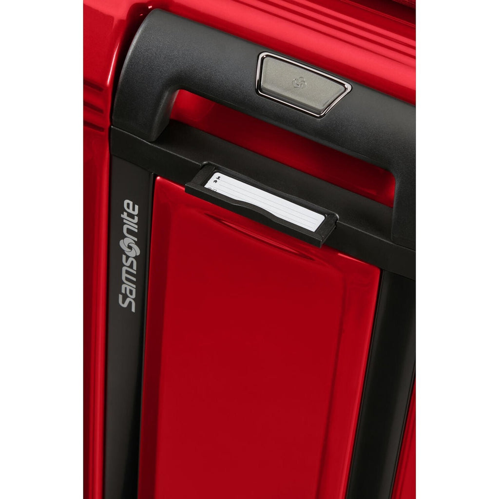 Lieblingstasche NUON Spinner 75/28 suitcase handle and integrated address tag in glossy red finish