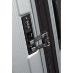 Lieblingstasche Samsonite Nuon suitcase silver hard shell with integrated TSA combination lock and zipper detail
