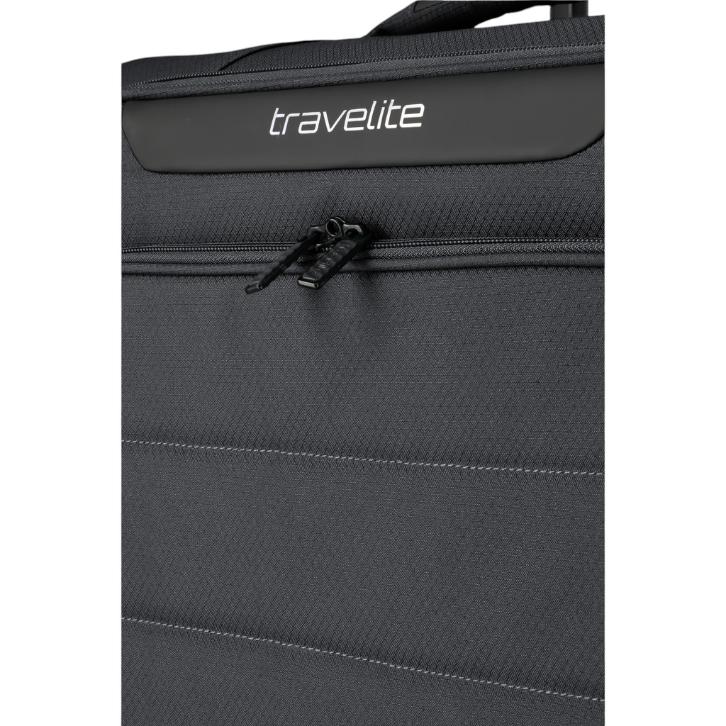 Lieblingstasche Skaii Trolley 4W S black suitcase with travelite logo and durable zipper detail