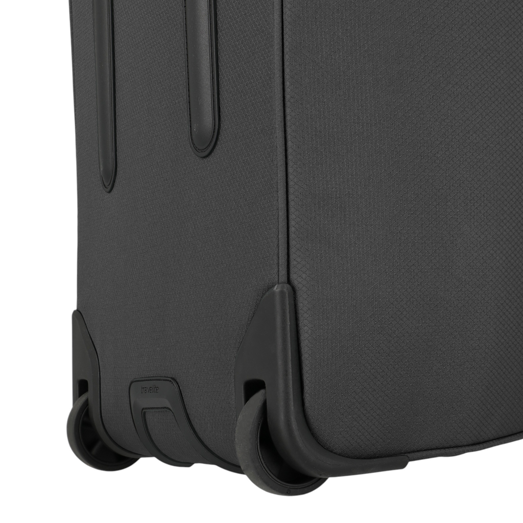 Close-up of the black wheels and reinforced corner base of a Lieblingstasche Skaii Wheeled Duffle M travel bag