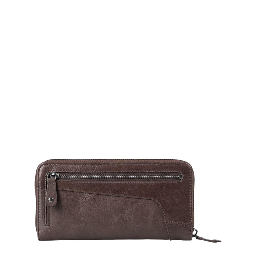 Lieblingstasche Tilda dark brown leather wallet with a zippered exterior pocket and zip-around closure