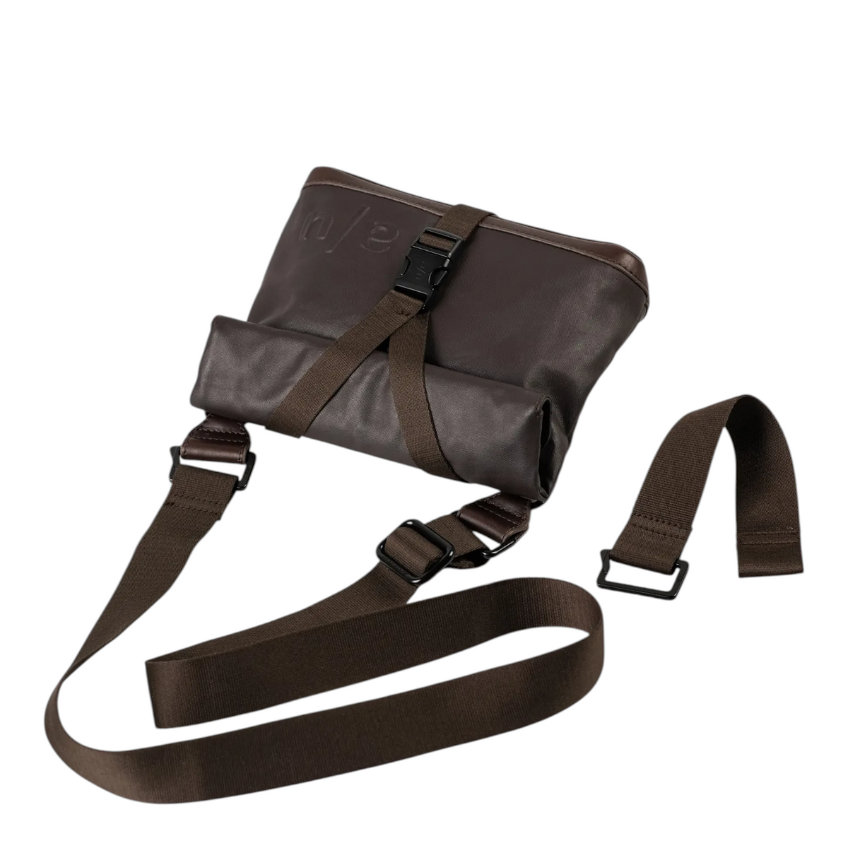 Lieblingstasche Tsu dark brown roll-top crossbody bag with adjustable nylon strap and buckle closure