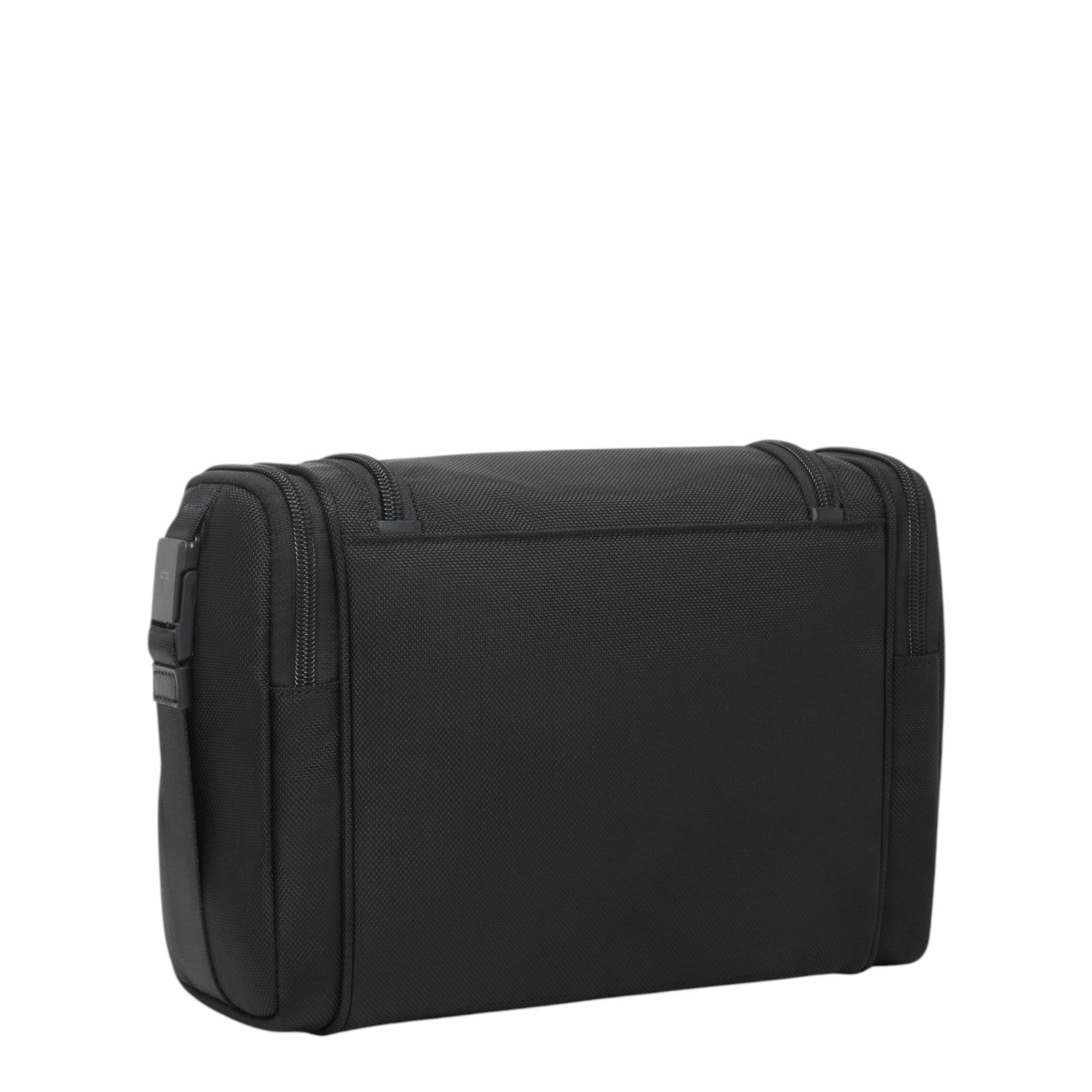 Lieblingstasche Tumi Alpha hanging travel kit in black ballistic nylon with durable zipper closure