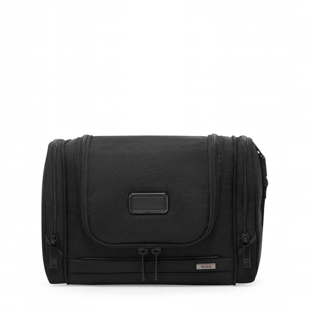 Lieblingstasche Tumi Alpha hanging travel kit in black ballistic nylon with multiple zippered compartments