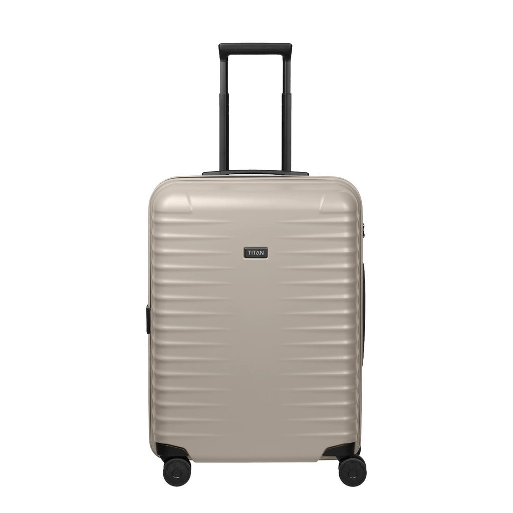 Lieblingstasche UPGRADE 4w Trolley M in beige with a hard shell, telescopic handle, and four smooth-rolling wheels.