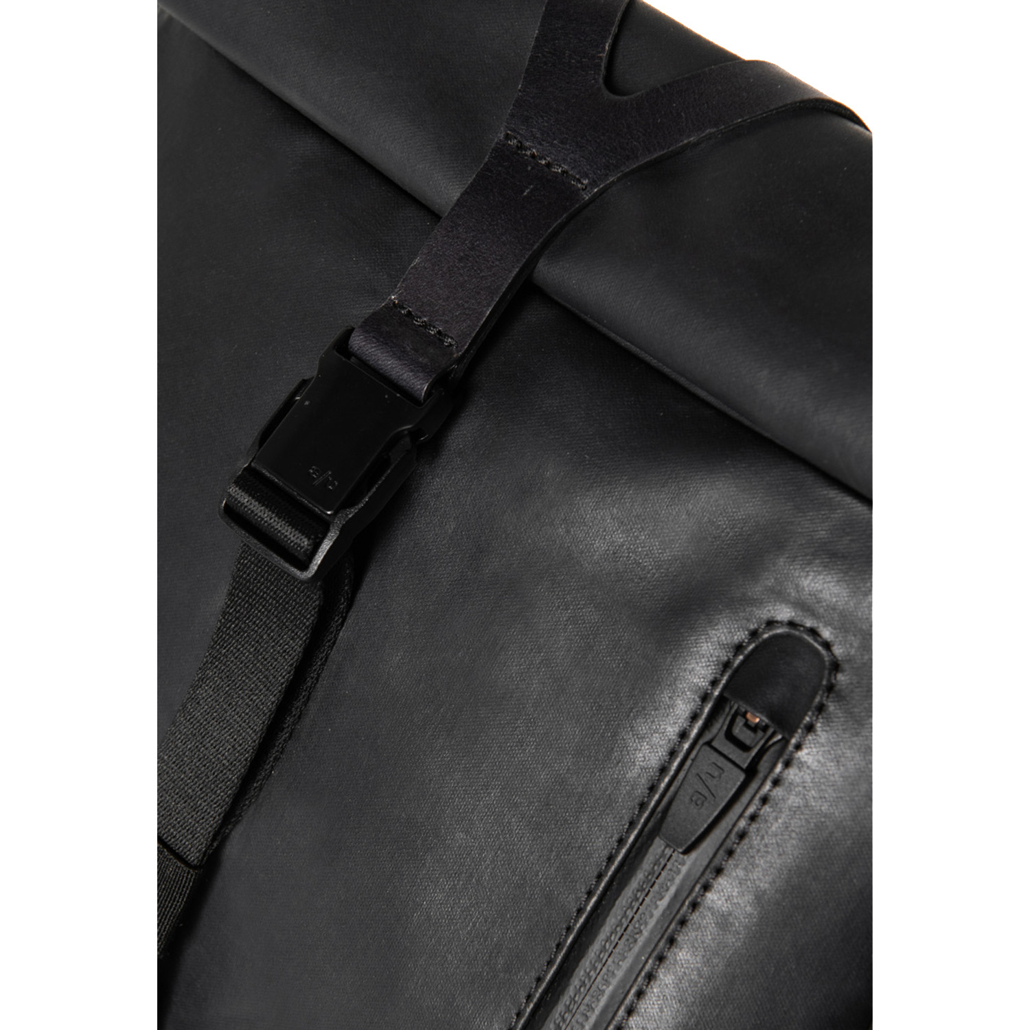 aunts-uncles_Seki-RE_black_05