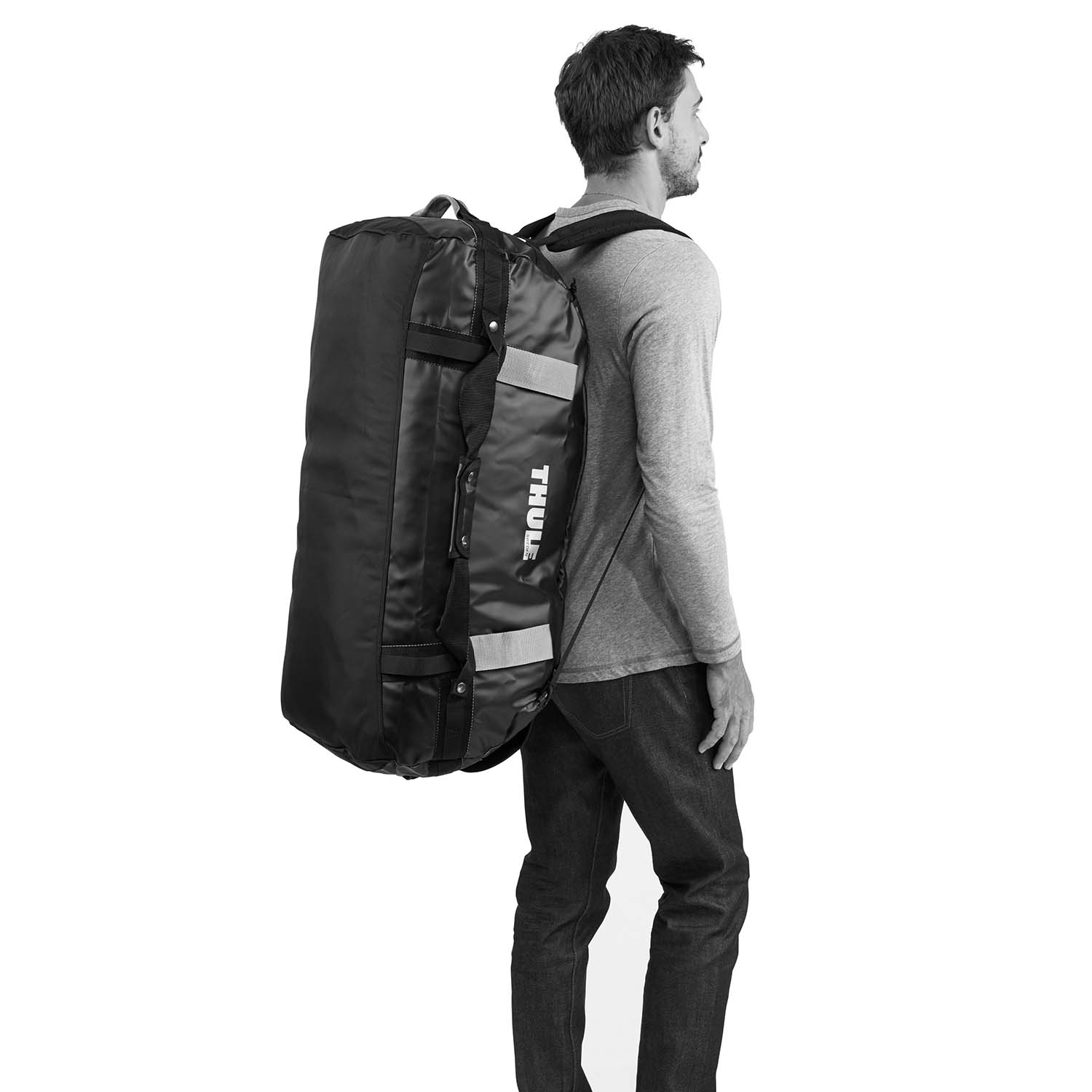 Thule_Chasm-90l-Duffle-3204417-black-11