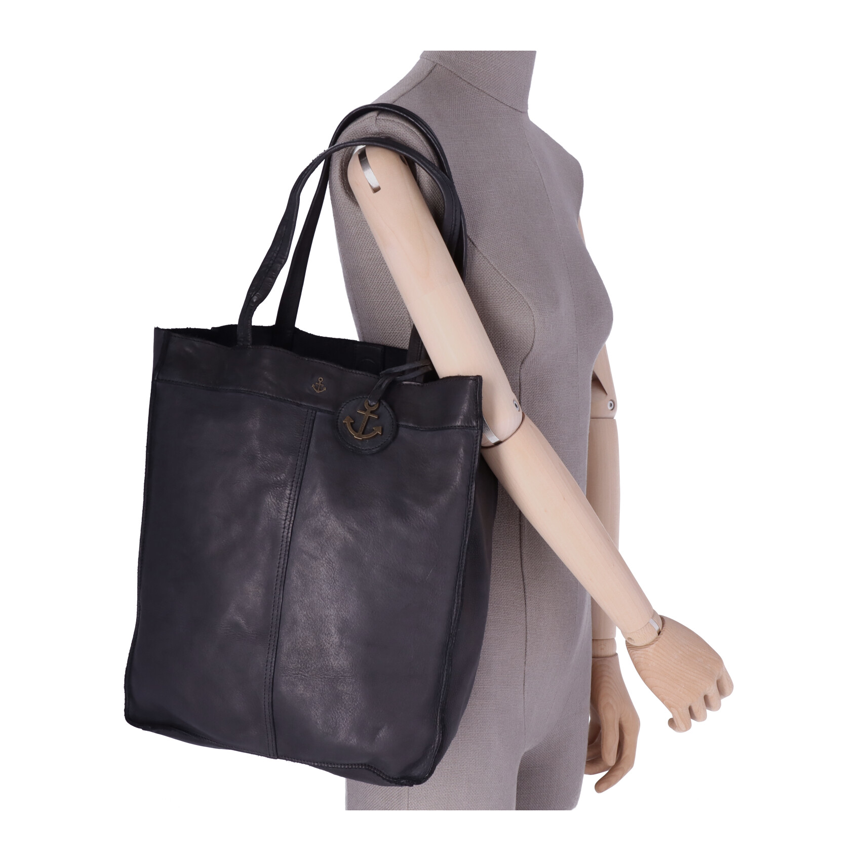 Harbour-2nd-Elbe-1-Figur_B3-6595_dark-ash_1DkbJeLgwAIfHb