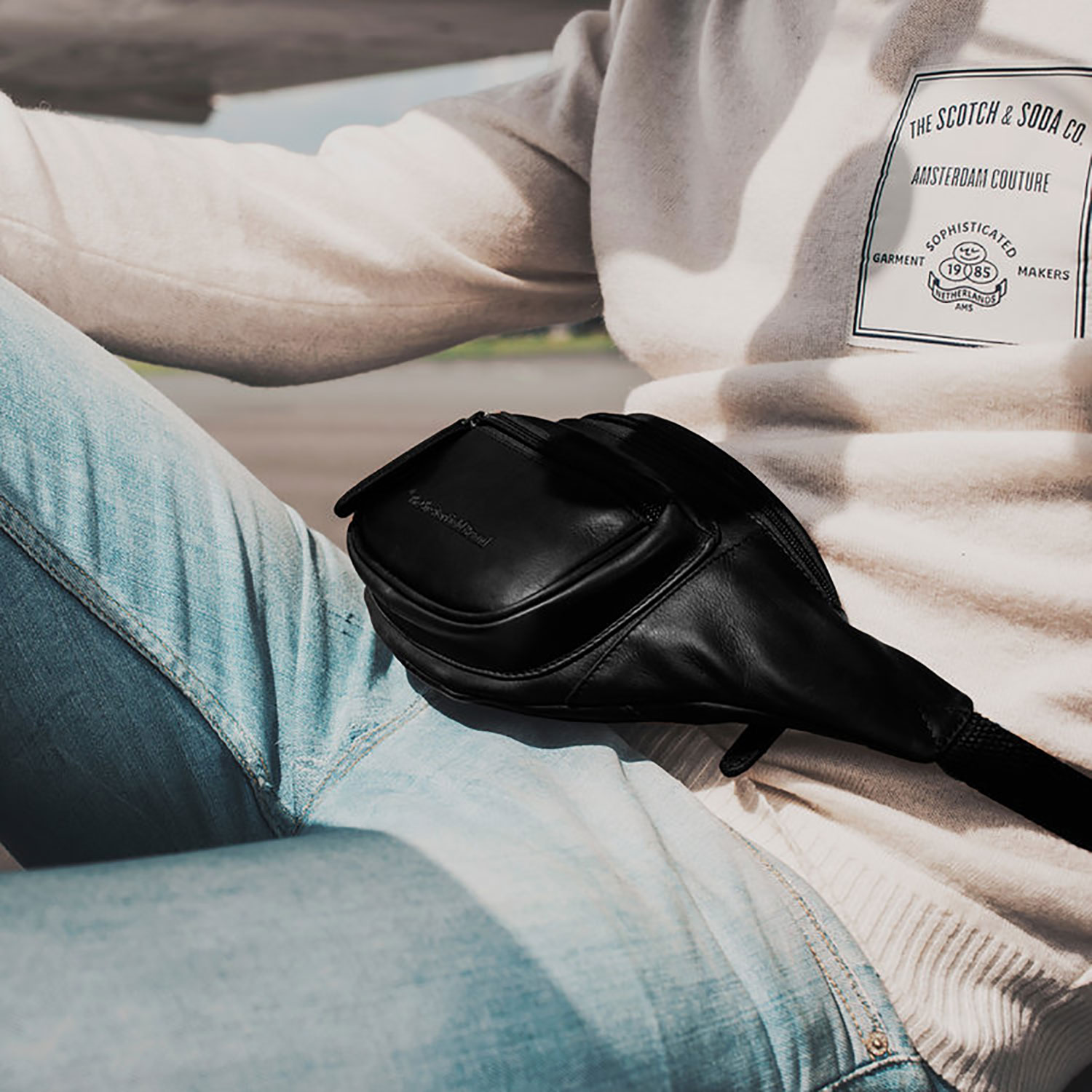 grteltasche-leder-schwarz-jack-2